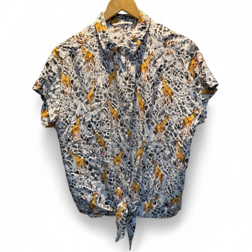 Giraffe Print Tie-Front Blouse size XL